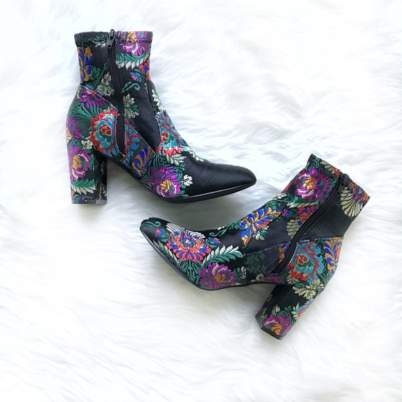 Steve Madden Shoes - New Steve Madden Emison Embroidered Boots heeled